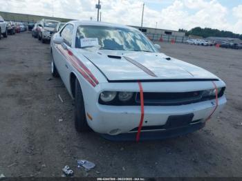  Salvage Dodge Challenger