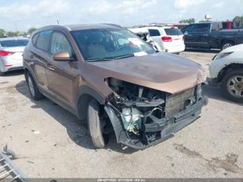  Salvage Hyundai TUCSON