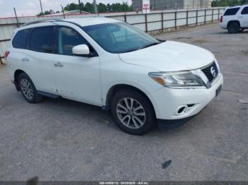  Salvage Nissan Pathfinder