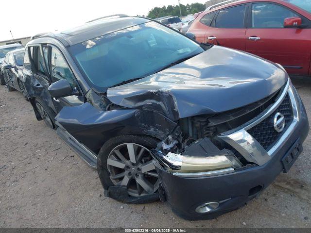 Salvage Nissan Pathfinder