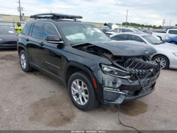  Salvage Jeep Grand Cherokee