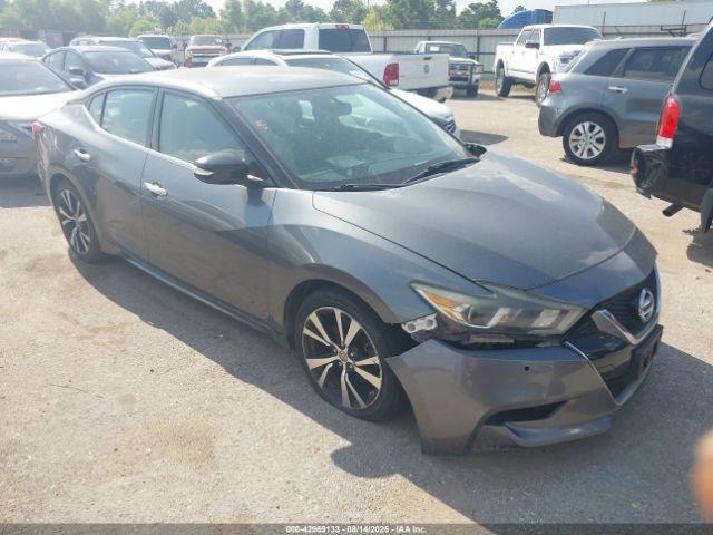  Salvage Nissan Maxima