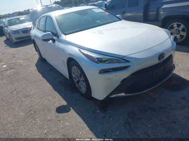  Salvage Toyota Mirai