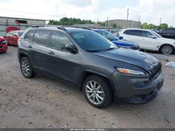  Salvage Jeep Cherokee