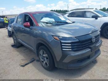  Salvage Nissan Kicks