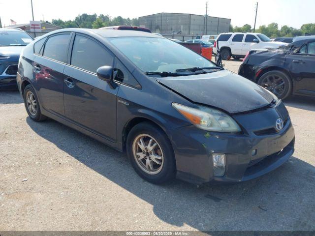  Salvage Toyota Prius