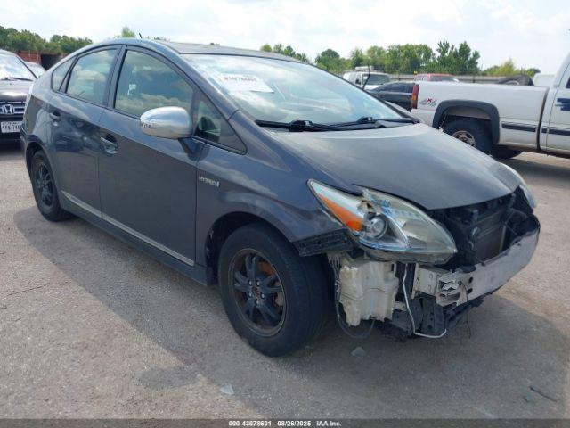  Salvage Toyota Prius