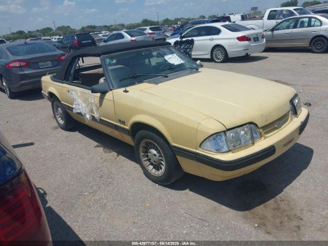  Salvage Ford Mustang