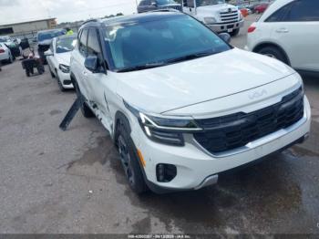  Salvage Kia Seltos