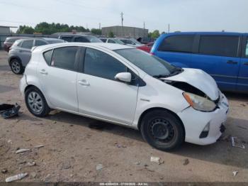  Salvage Toyota Prius c