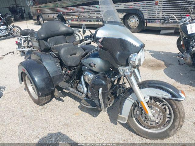  Salvage Harley-Davidson Flhtcutg