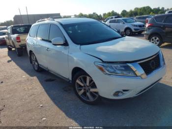  Salvage Nissan Pathfinder