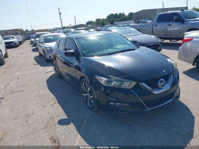  Salvage Nissan Maxima
