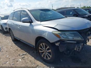  Salvage Nissan Pathfinder
