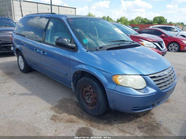  Salvage Chrysler Town & Country
