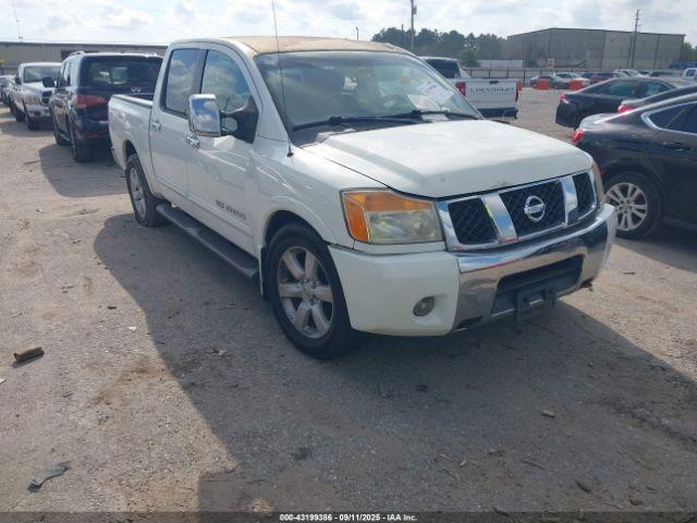  Salvage Nissan Titan