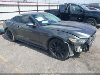  Salvage Ford Mustang