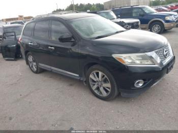  Salvage Nissan Pathfinder