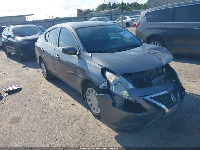  Salvage Nissan Versa