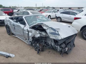  Salvage Ford Mustang