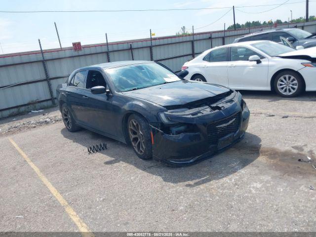  Salvage Chrysler 300