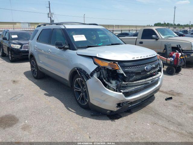  Salvage Ford Explorer