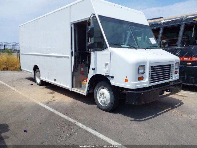  Salvage Freightliner Mt45