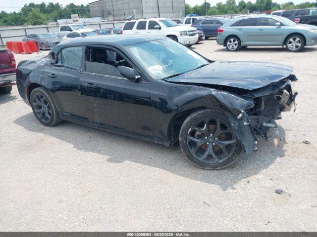  Salvage Chrysler 300