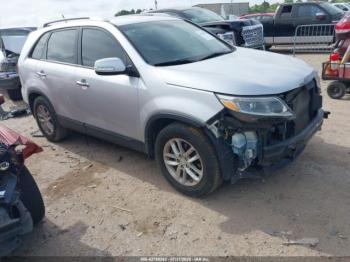  Salvage Kia Sorento