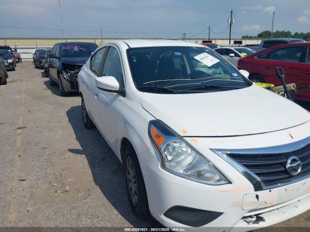  Salvage Nissan Versa