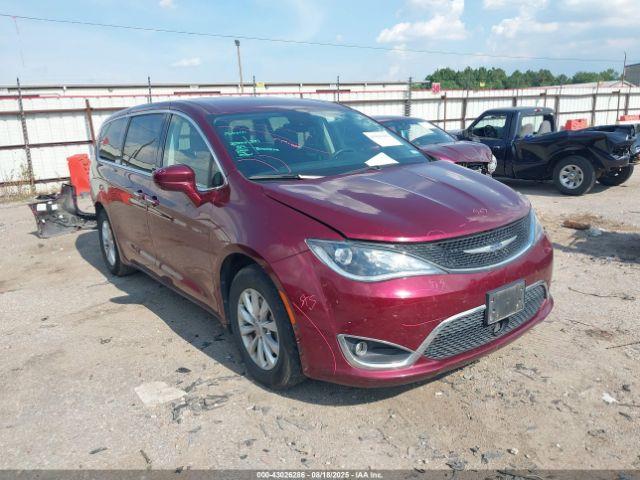  Salvage Chrysler Pacifica