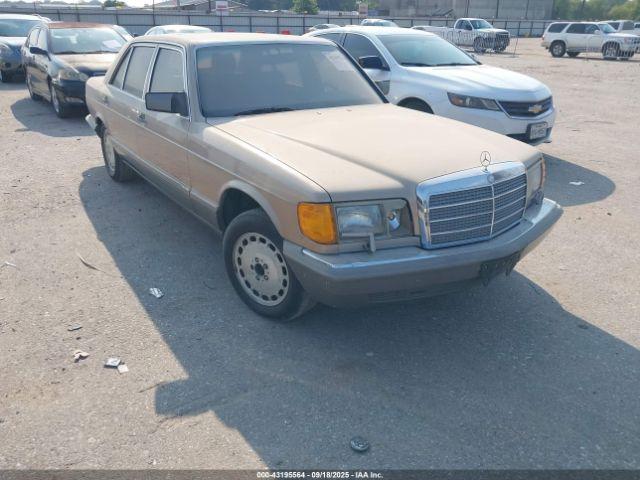  Salvage Mercedes-Benz 560