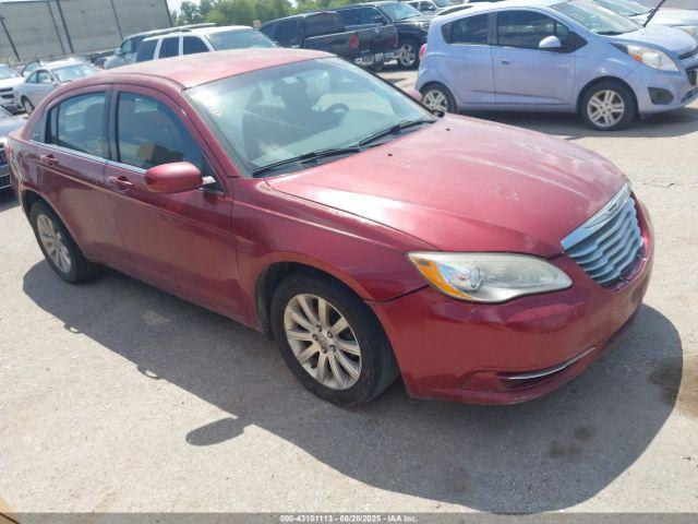  Salvage Chrysler 200