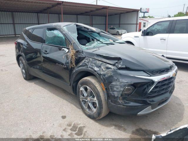 Salvage Chevrolet Blazer