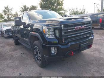  Salvage General Motors Sierra 2500HD