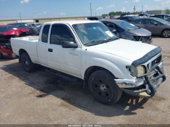  Salvage Toyota Tacoma