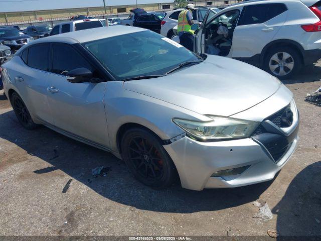  Salvage Nissan Maxima