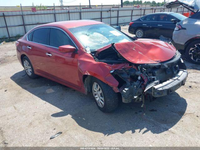  Salvage Nissan Altima