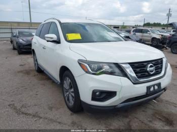  Salvage Nissan Pathfinder