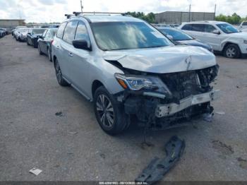  Salvage Nissan Pathfinder