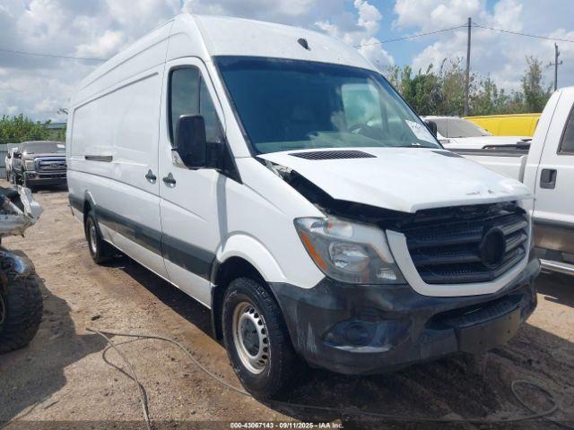  Salvage Mercedes-Benz Sprinter 2500