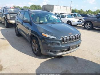  Salvage Jeep Cherokee