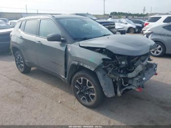  Salvage Jeep Compass