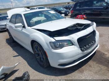  Salvage Chrysler 300