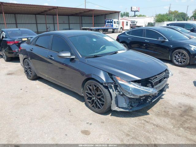  Salvage Hyundai ELANTRA