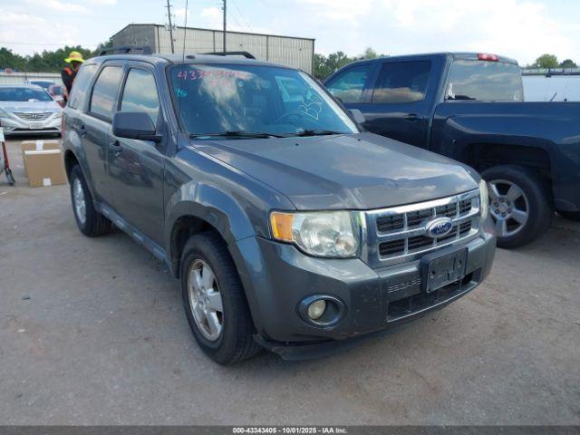  Salvage Ford Escape