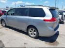 Toyota Sienna Le V6 8 Passenger Image 2