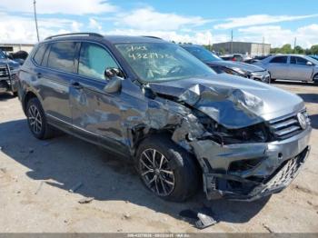  Salvage Volkswagen Tiguan