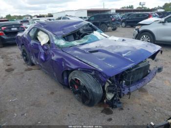  Salvage Dodge Challenger