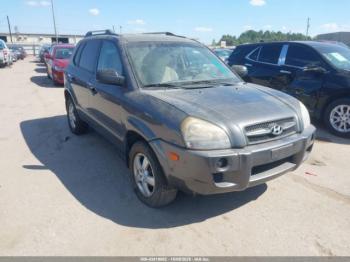  Salvage Hyundai TUCSON